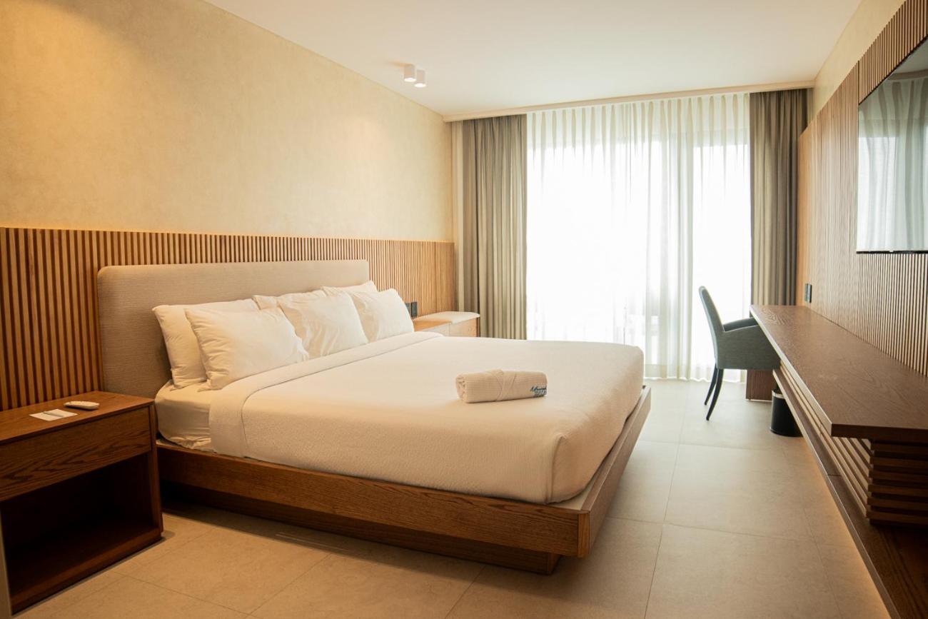 Mantahost Hotel Esterno foto